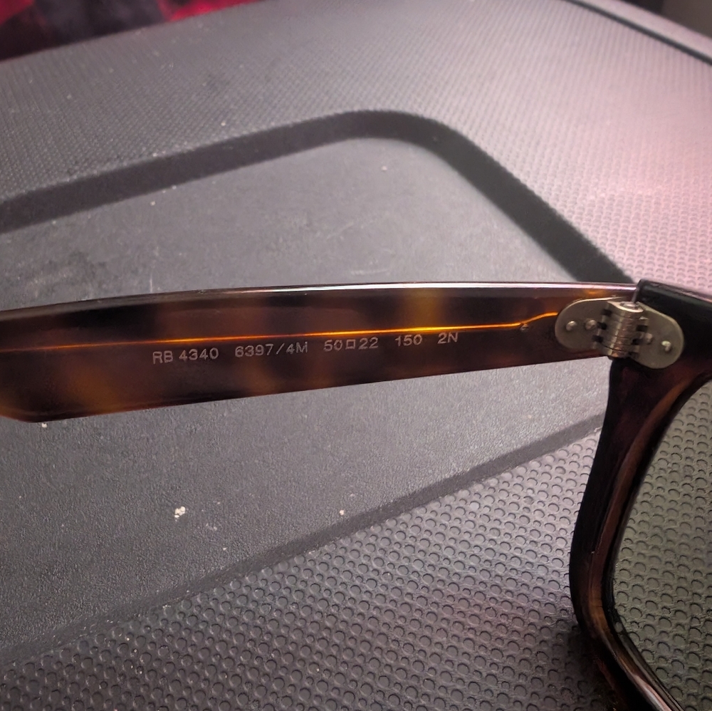 Ray-Ban Tortoiseshell Sunglasses with Green Lenses - Picture 5 of 5
